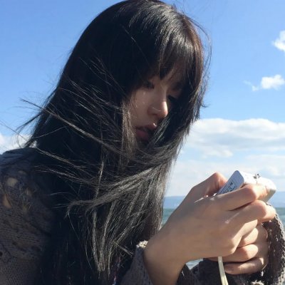 想被拥抱的12个女人